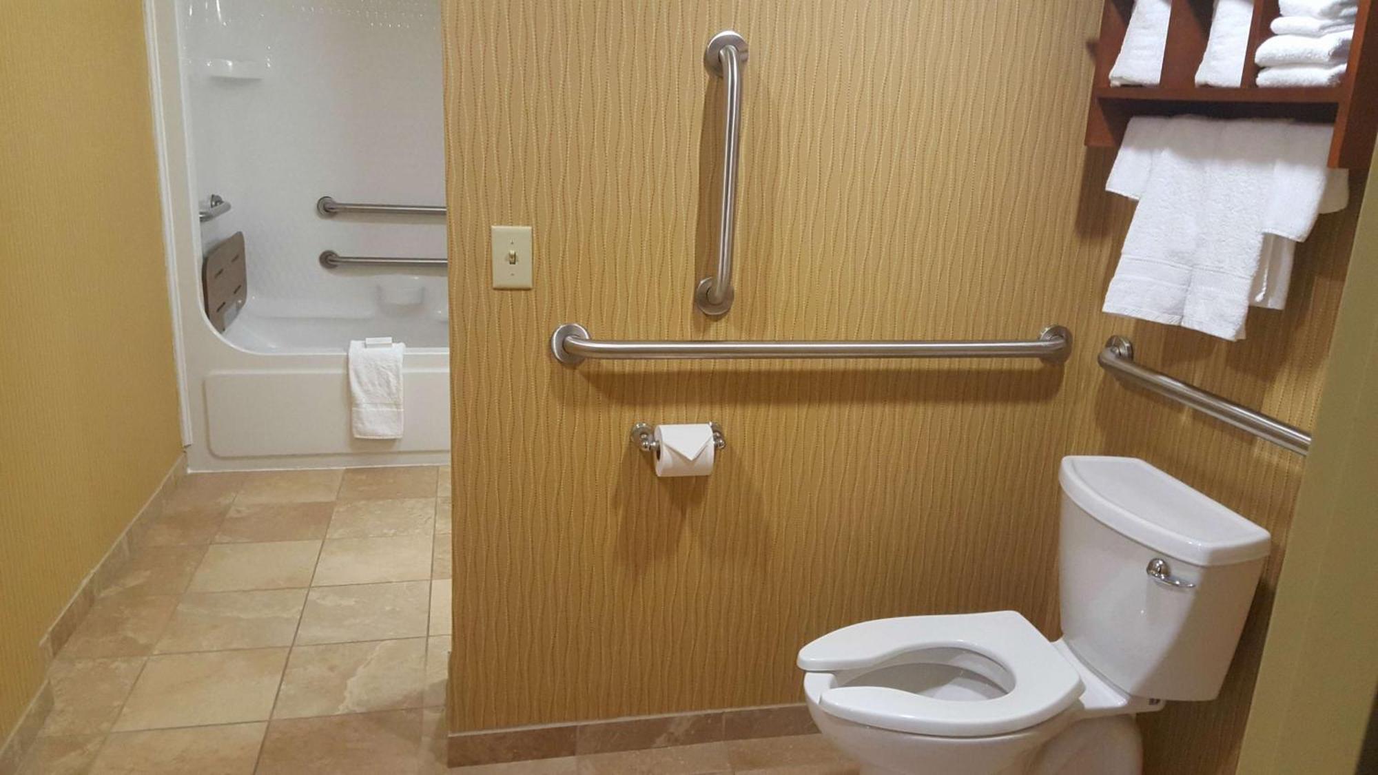 Hotel Hampton Wayne-southwest