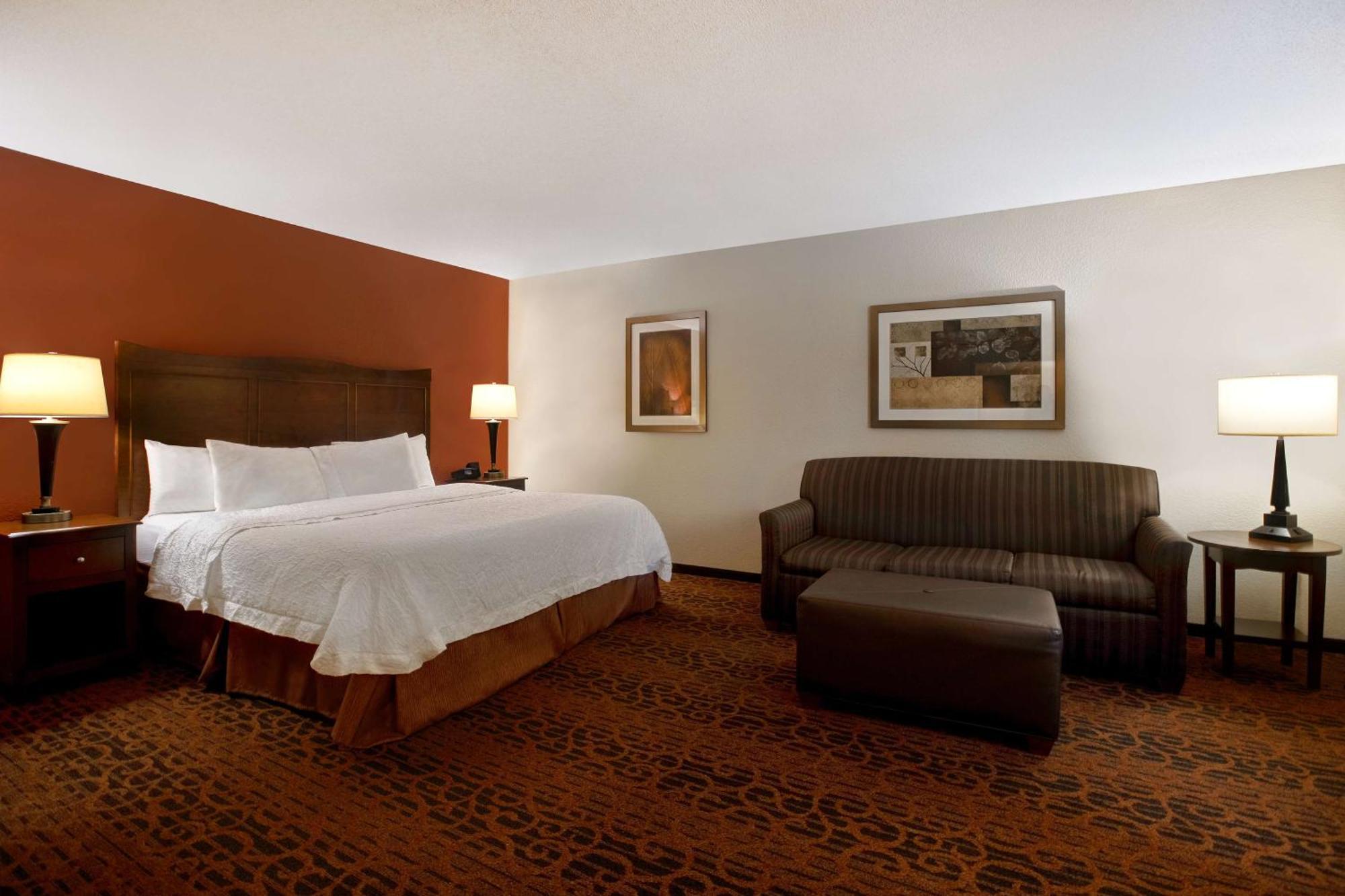 Hampton Wayne-southwest Hotel
