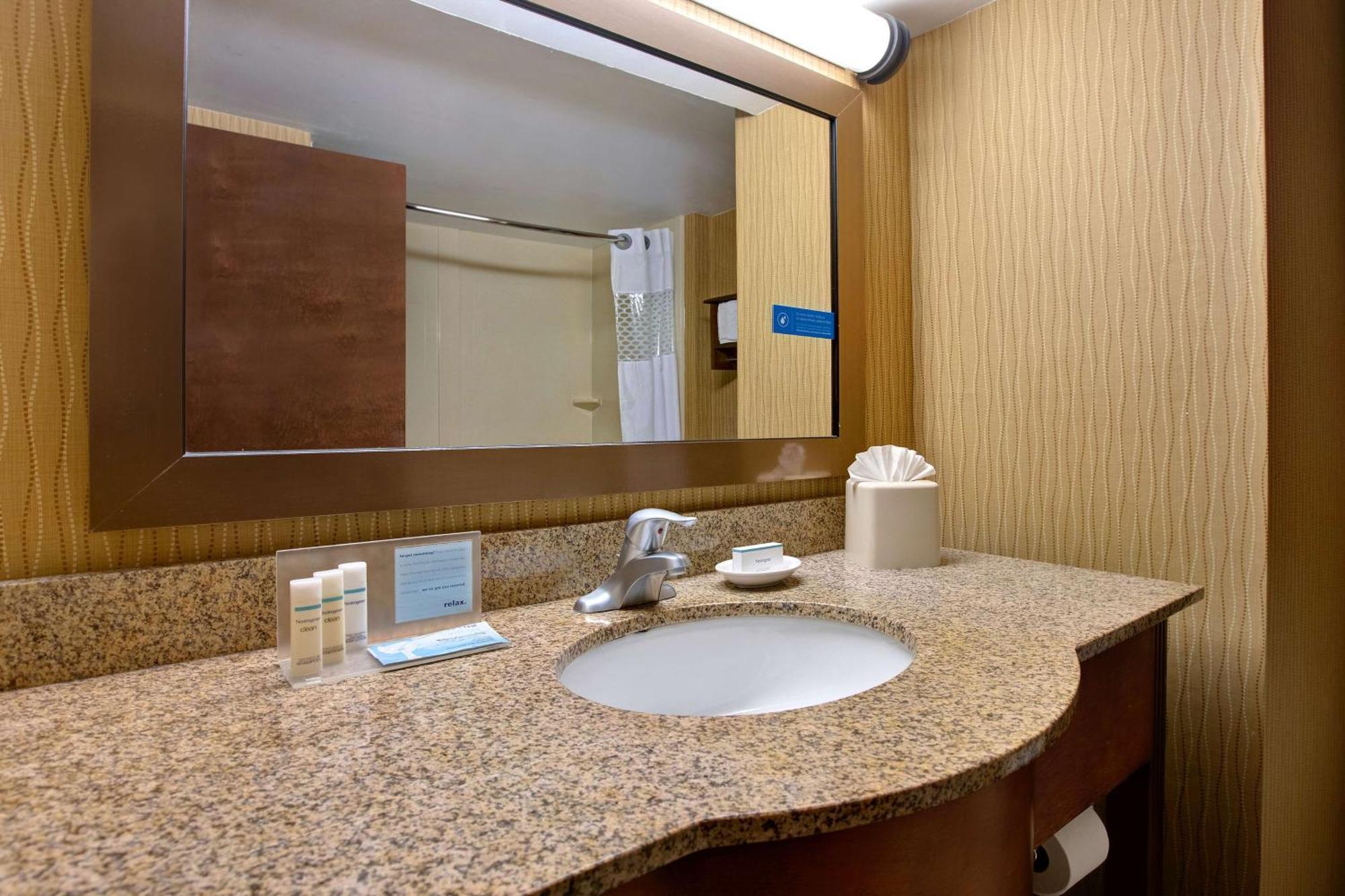 Hotel Hampton Wayne-southwest 3*
