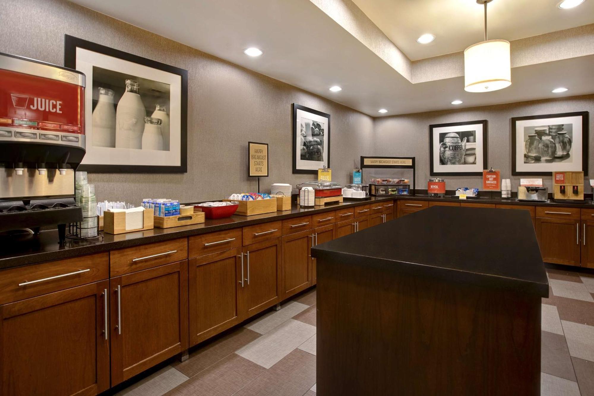 Hotel Hampton Wayne-southwest 3*