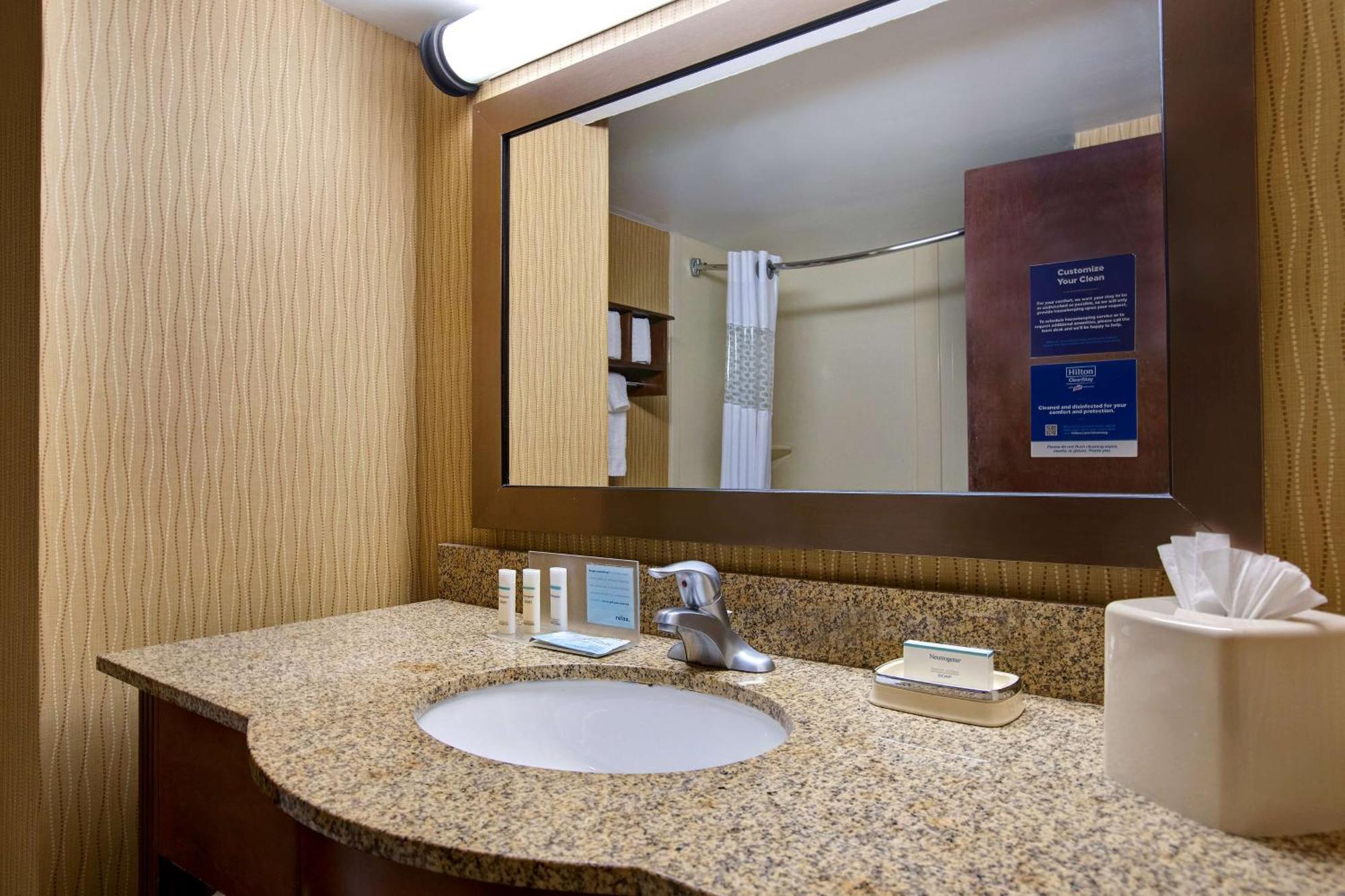 Hampton Wayne-southwest Hotel 3*